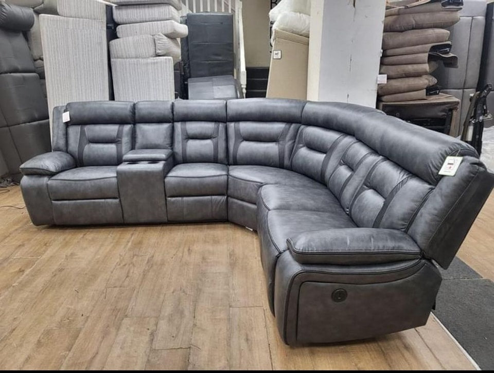 RECLINERS